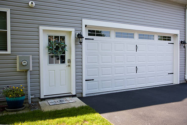 24/7 Emergency Garage Door Panel Replacement experts in Marshville, NC